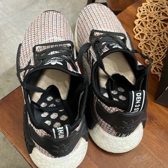 Adidas NMD_R1 - Picture 3 of 4